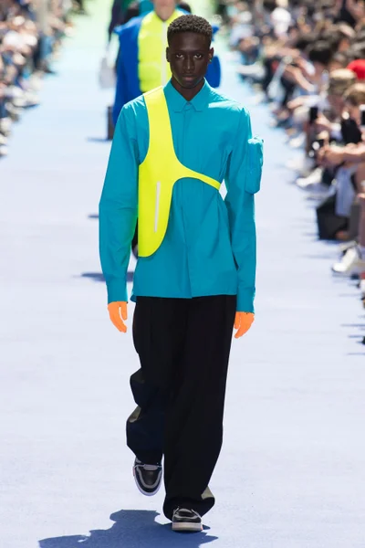 Look 39